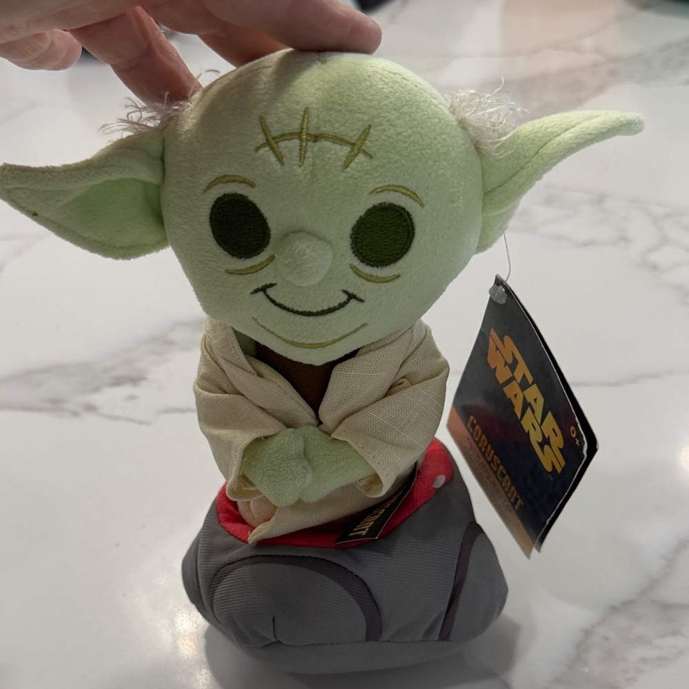 Star Wars Yoda Plush - Light Green and Gray